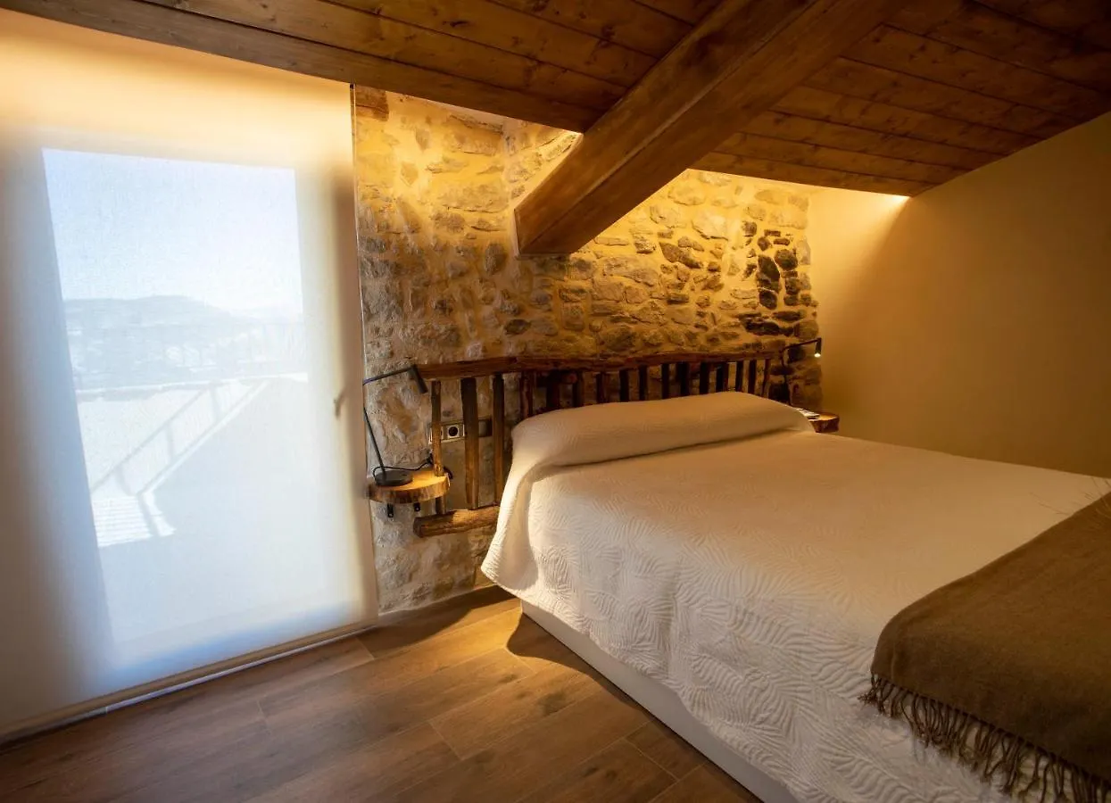 Casa Sanui. Apartaments Turistics Rurals Estorm 0*,