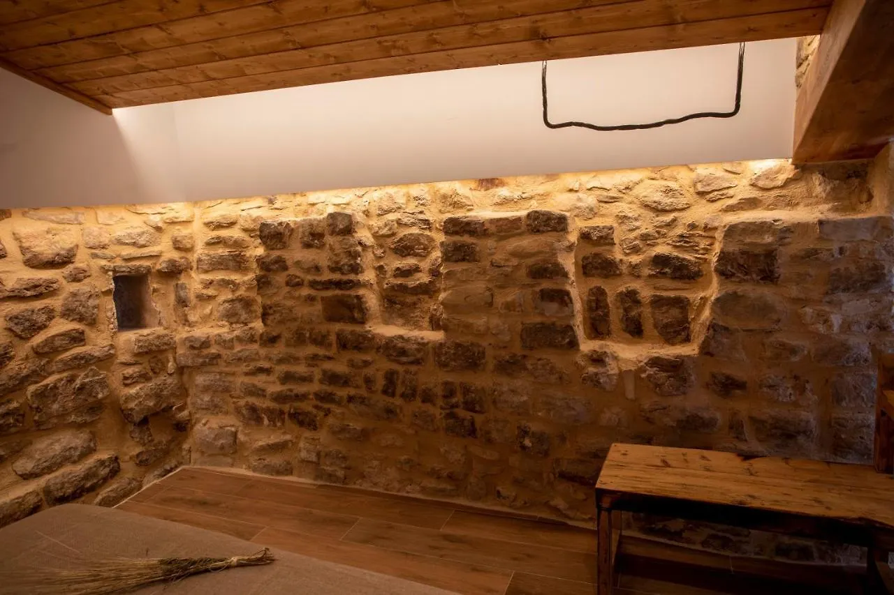 Casa Sanui. Apartaments Turistics Rurals Estorm Appartement